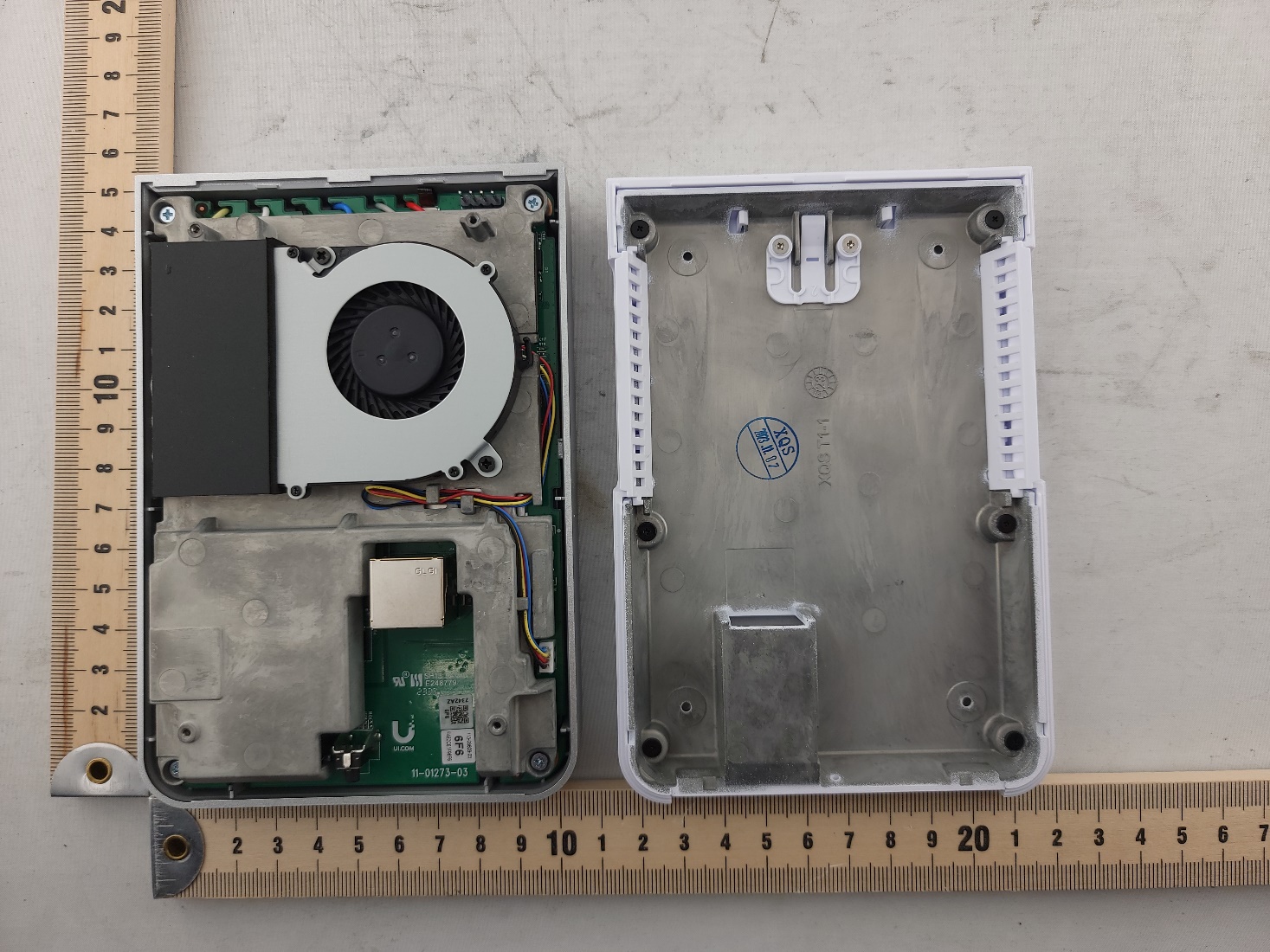 Ubiquiti U7PROW internal FCC photo from Internal Photos p. 1