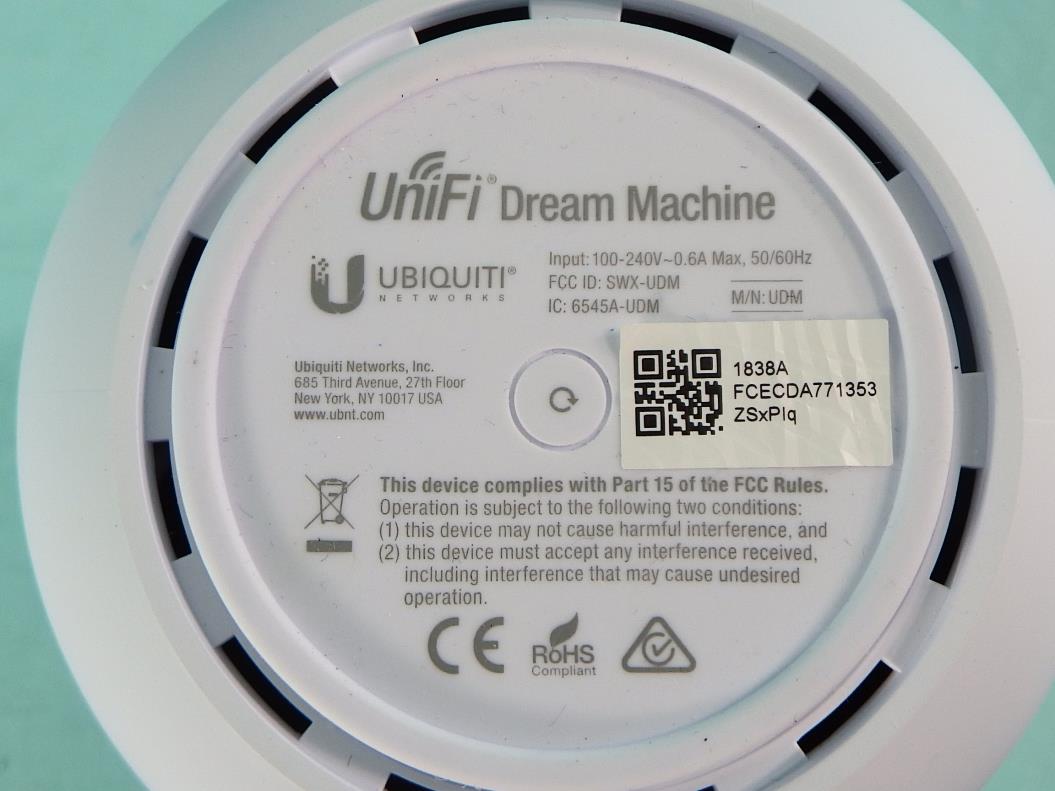 Ubiquiti UDM external FCC photo from External Photos p. 3