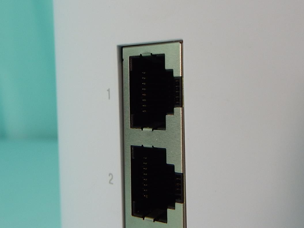 Ubiquiti UDM external FCC photo from External Photos p. 4